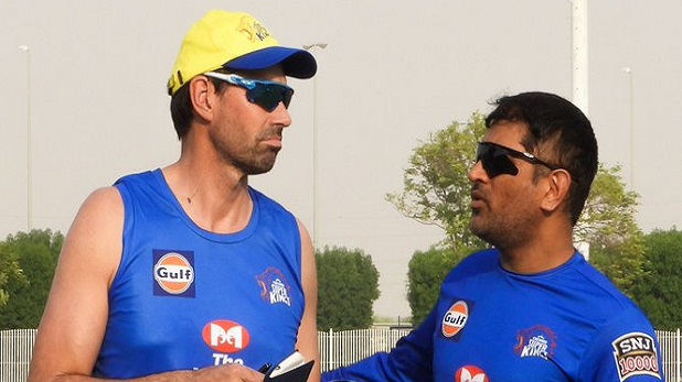 , IPL 2020: मुंबई इंडियंस को मात देने के लिए पसीना बहा रही CSK, मस्ती के मूड में दिखे धोनी